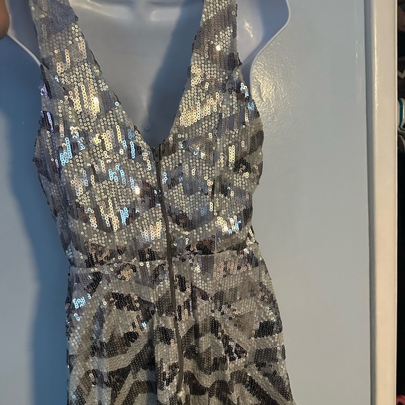 Silver sequin dress - Picture 3 of 3